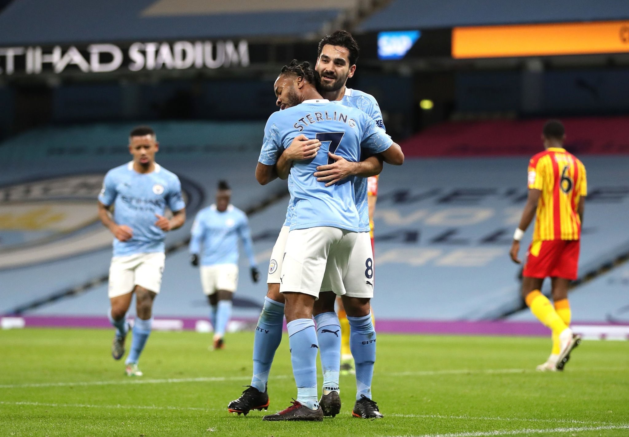 个交织着商 个交织着商